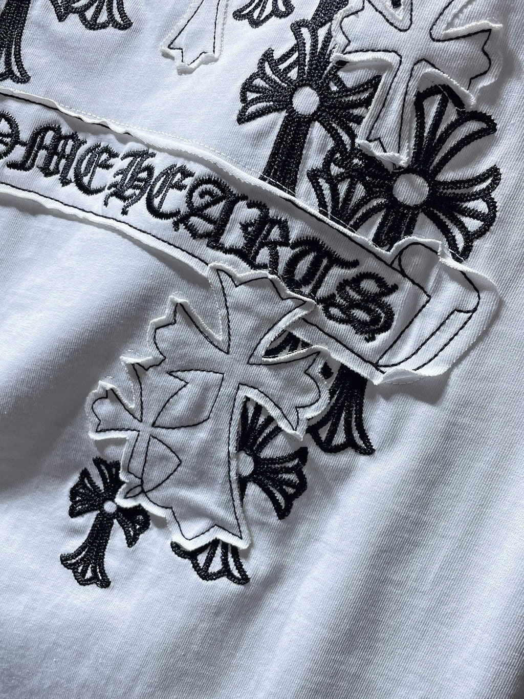 Chrome Hearts Floral Cross Embroidered Graphic T-Shirt ¡ª detail